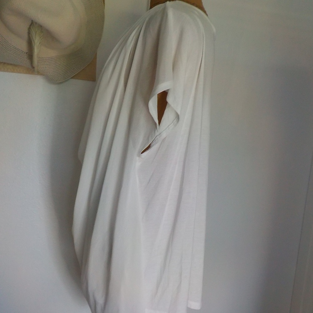 White Layered Top - Picture 2 of 7
